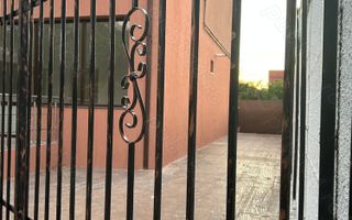 Cladire cu spatiu comercial stradal - Poză 9