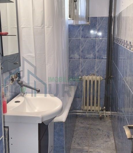Apartament 3 camere de inchiriat, zona Alexandru cel Bun, langa Liceul Miron Costin - Poză 4