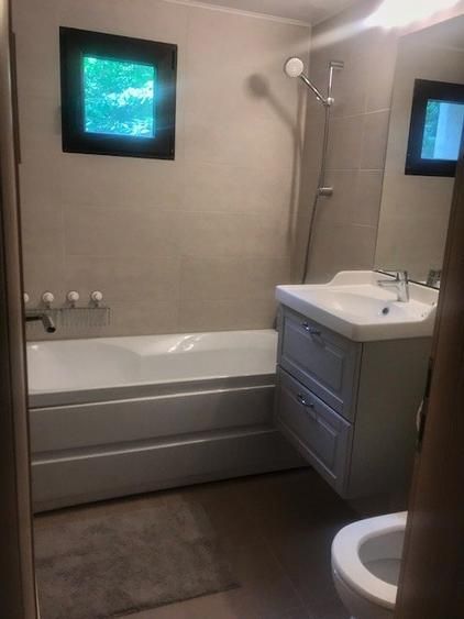 Vanzare Apartament 3 camere, etaj 1, 2 băi, renovat, mobilat, utilat - Sector 5 - Poză 14