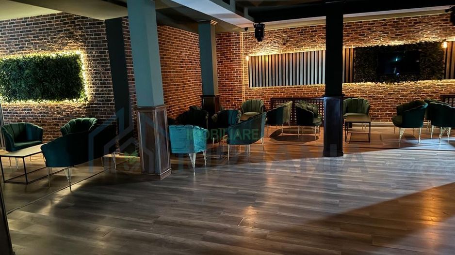 Spațiu comercial ultracentral de închiriat, 371 mp, Liteni - Poză 1