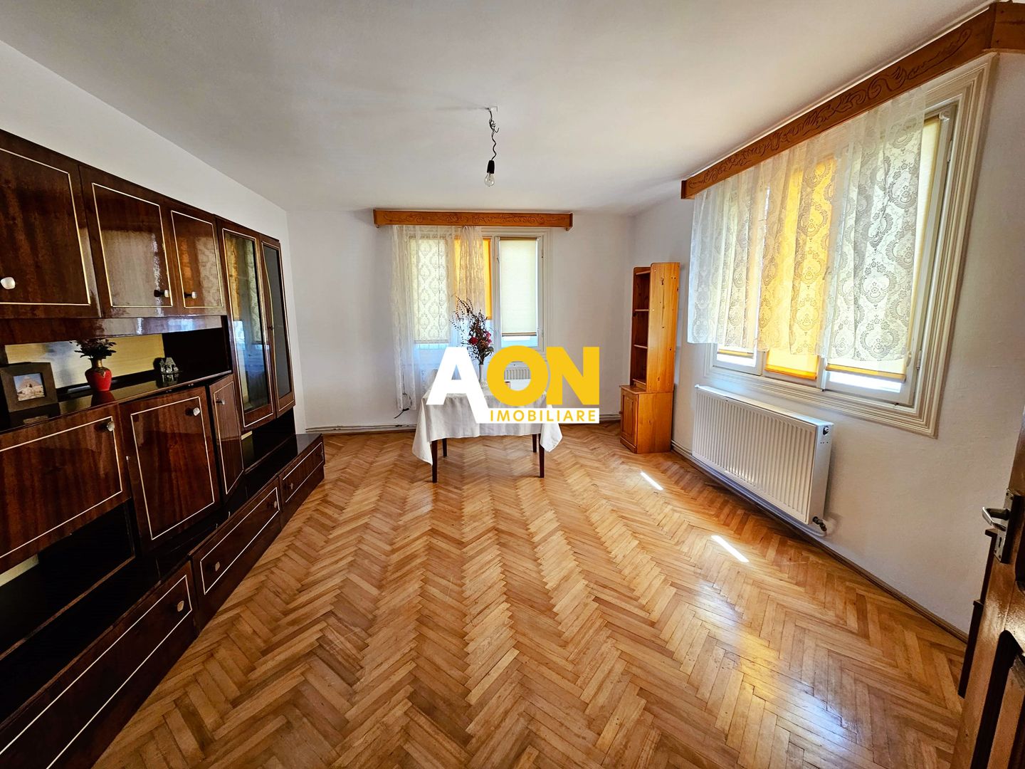 Casa de inchiriat Cetate, pretabil pentru muncitori - Poză 3