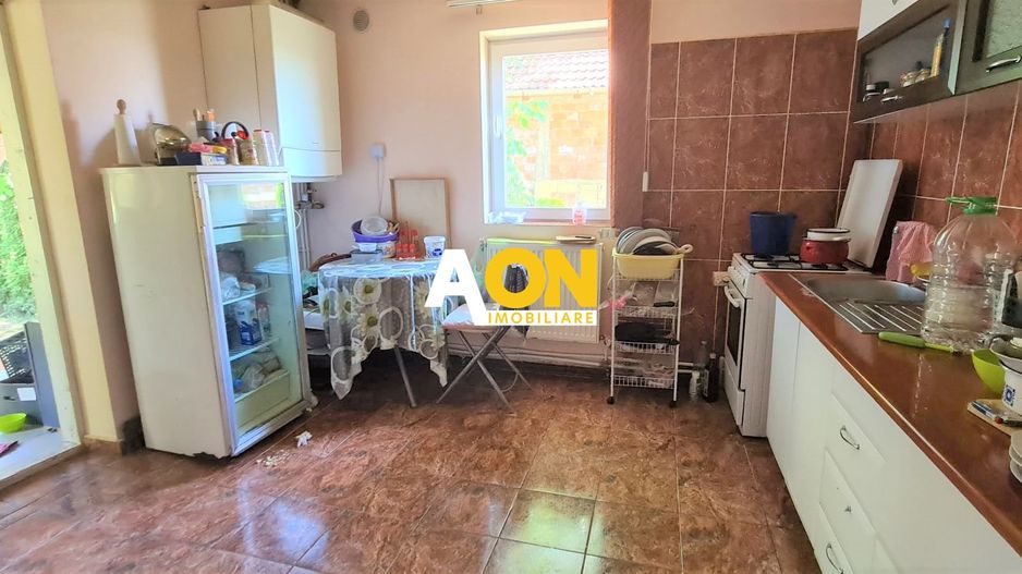 Vila pretabila pensiune + restaurant,  10 camere,  1000MP teren - Poză 23