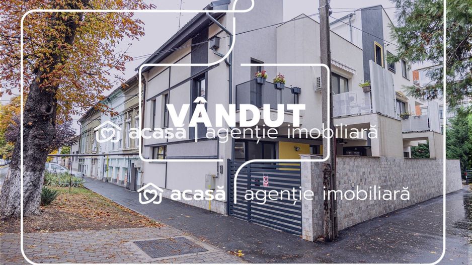 VÂNDUT! Apartament nou, ultracentral, cu loc de parcare privat - Poză 1