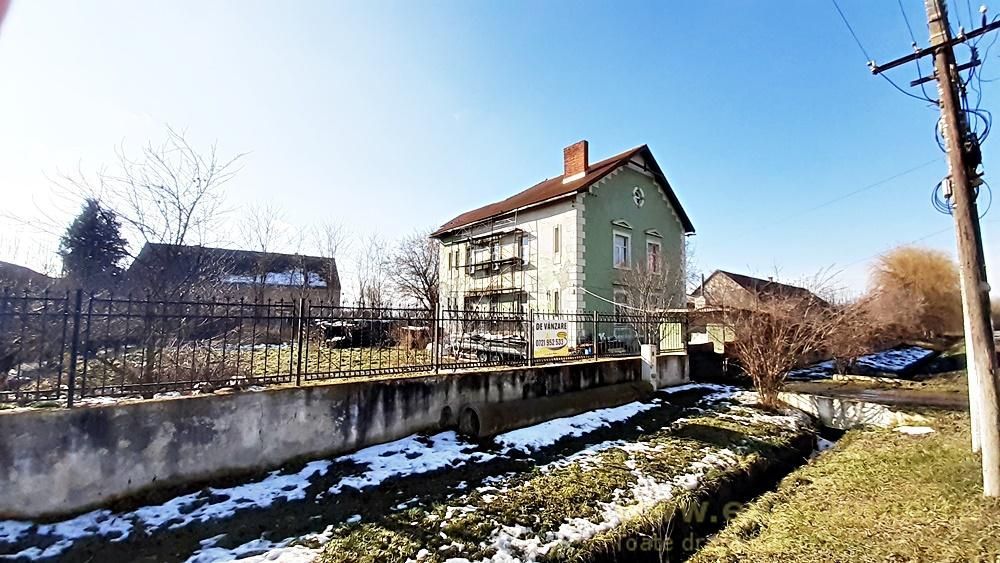 Casa, vechi conac, in com. Halchiu, la 15Km de Brasov - Poză 6