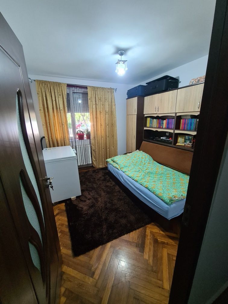 ageuropa.ro vinde apt. 4 cam. CARAMIDA, 80mp la PARTER in Micro 14 - Poză 5