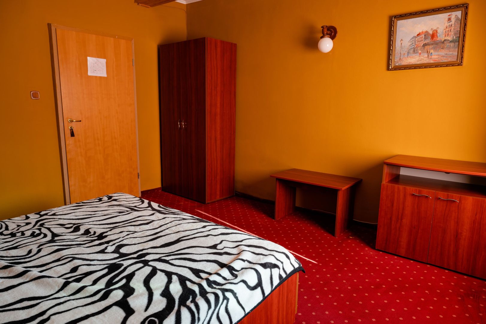 "Hanul Lupilor" | Pensiune de vânzare | Râșnov - Poză 10