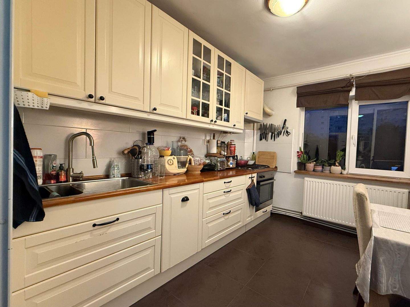 APARTAMENT 3 CAMERE ZONA NERVA TRAIAN - Poză 1