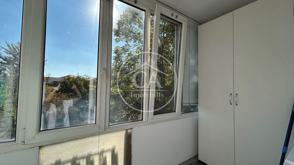 Apartament cu 3 camere de inchiriat in zona Piata Decebal, Oradea - Poză 10