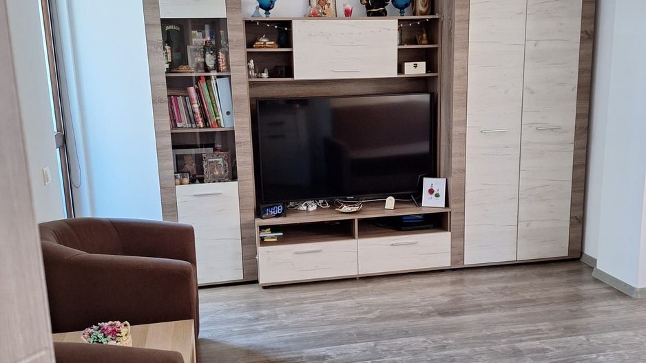 Apartament 2 camere Etj1, decomandat, loc de parcare Inclus in pret - Poză 1