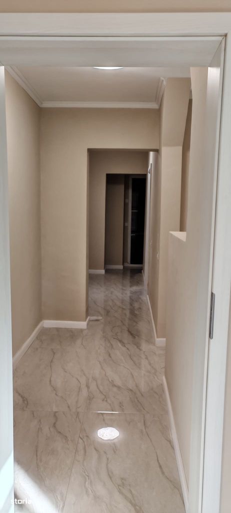 Apartament 3camere- metrou Aparatorii Patriei. - Poză 12