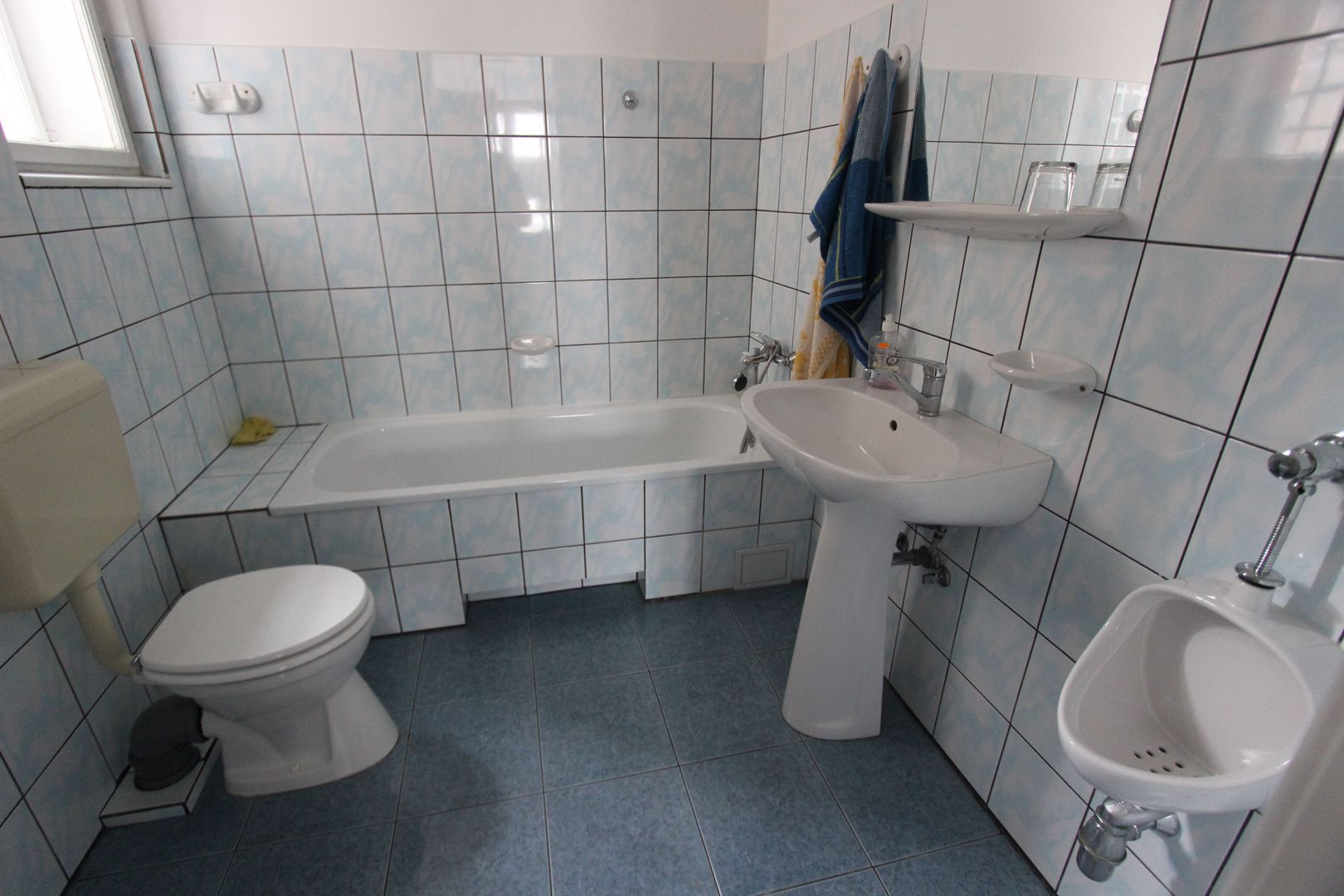 Casă - 5 camere de închiriat în zona Bogdanestilor - Poză 22