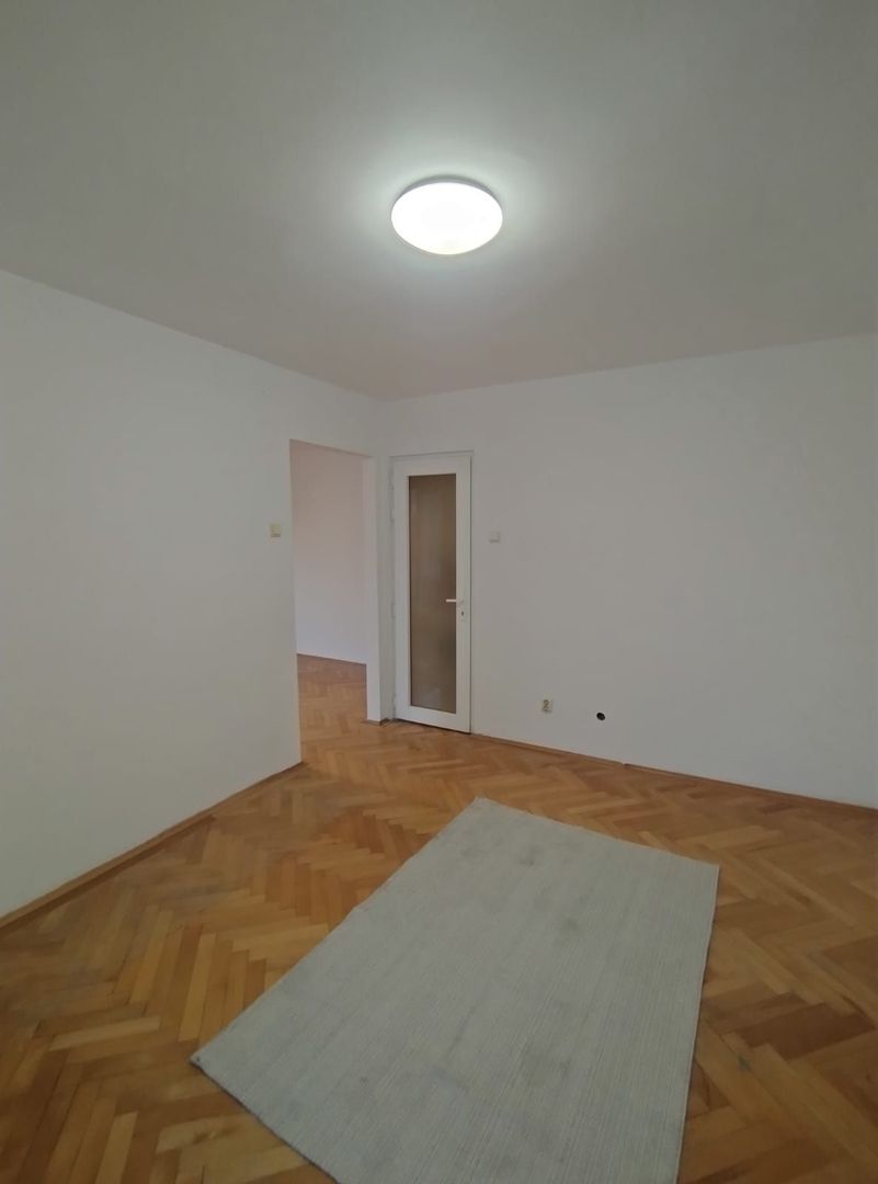 Apartament 2 camere nemobilat, zona Mihail Kogalniceanu-IZVOR - Poză 5