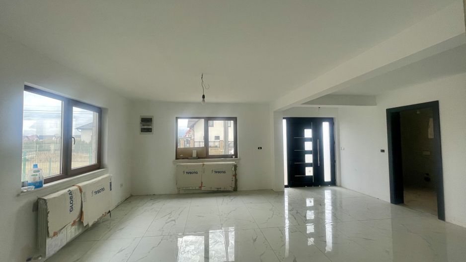 CASA INDIVIDUALA MODERNA | 600 MP TEREN | GARAJ | RADAUTI - Poză 5