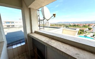 De vanzare apartament 2 camere, vedere superba Cetatea Alba Carolina - Poză 10