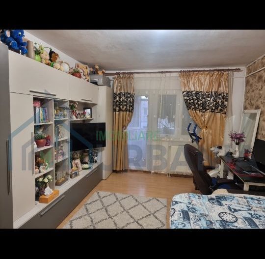 Apartament 2 camere decomandat - Poză 1