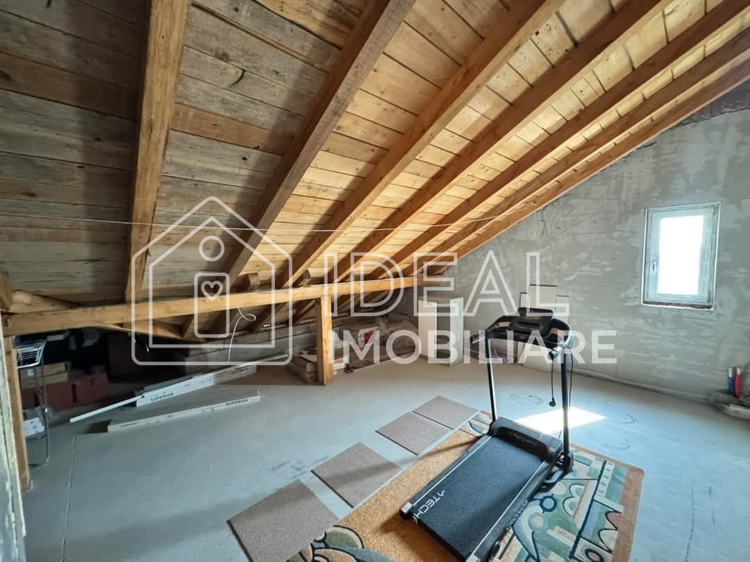 Casa de inchiriat cu 3 camere si gradina, Calea Cisnadiei - Poză 12