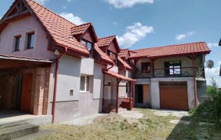 Casa, gradina si garaj.