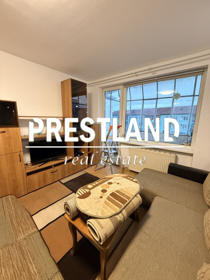 Ofer spre închiriere apartament cu 2 dormitoare !! - Poză 1