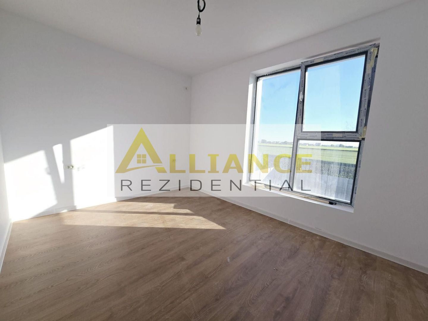 Vila individuala - 5 camere - 3 bai - teren 428mp - pod - beci - Poză 10