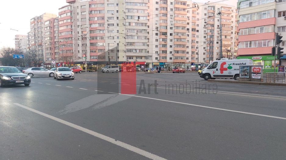 Spatiu comercial Stefan cel Mare, trafic pietonal intens, 47 mp - Poză 3