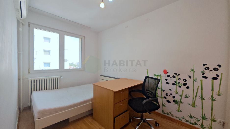 Apartament cu trei camere in inima cartierului Titan - Poză 4
