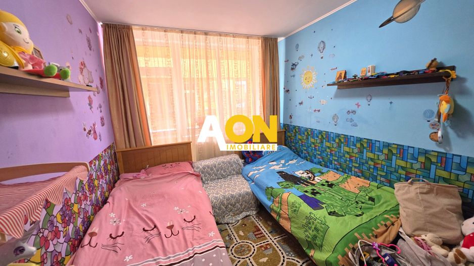 Apartament 3 camere, 2 balcoane, decomandat, mobilat, utilat, Ampoi 3 - Poză 6
