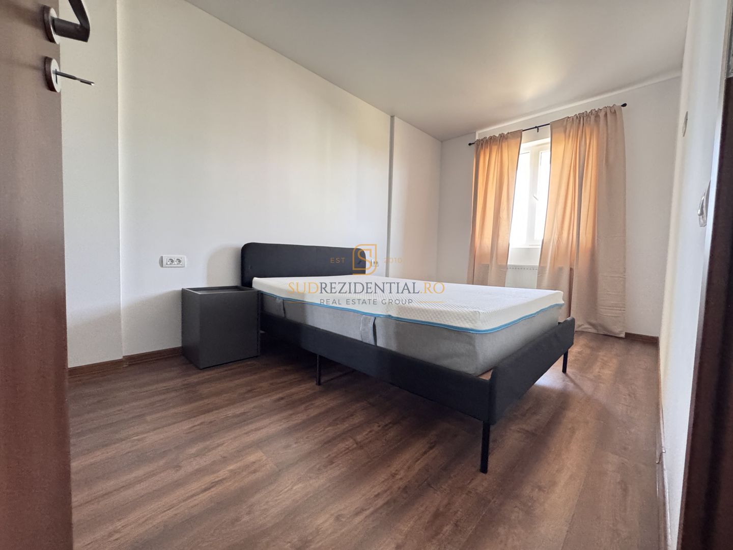 Apartament 2 camere mobilat, prima inchiriere, parcare subterana. - Poză 7
