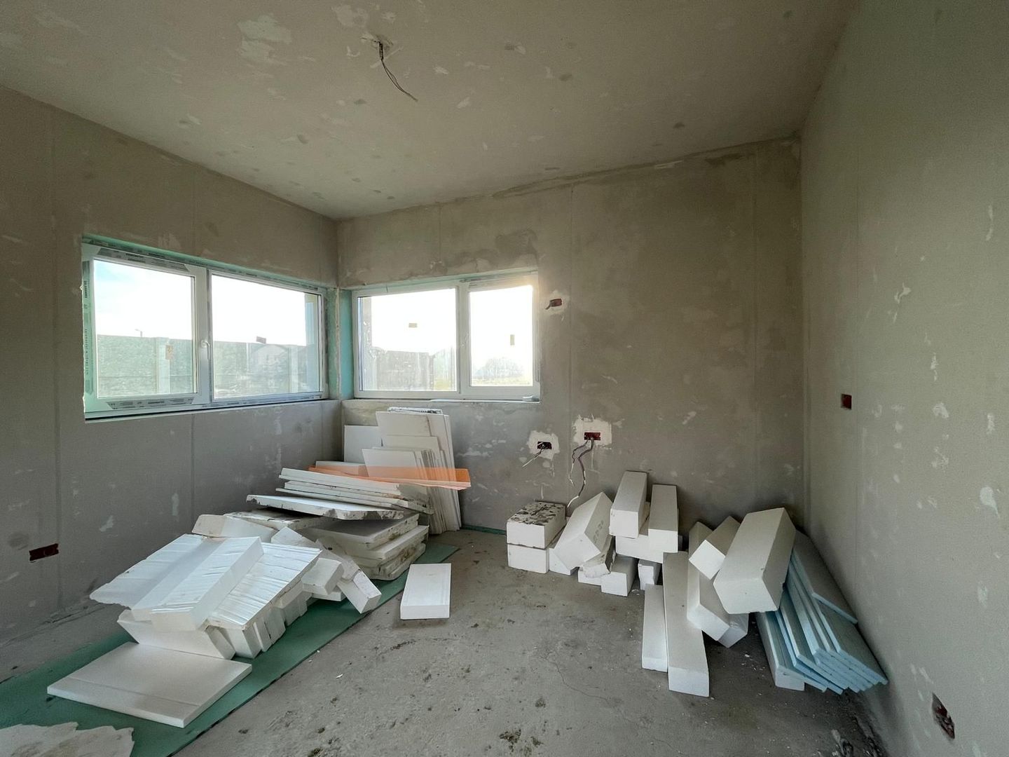 Duplex complet despartit - 3 camere - Mosnita Noua - Poză 3