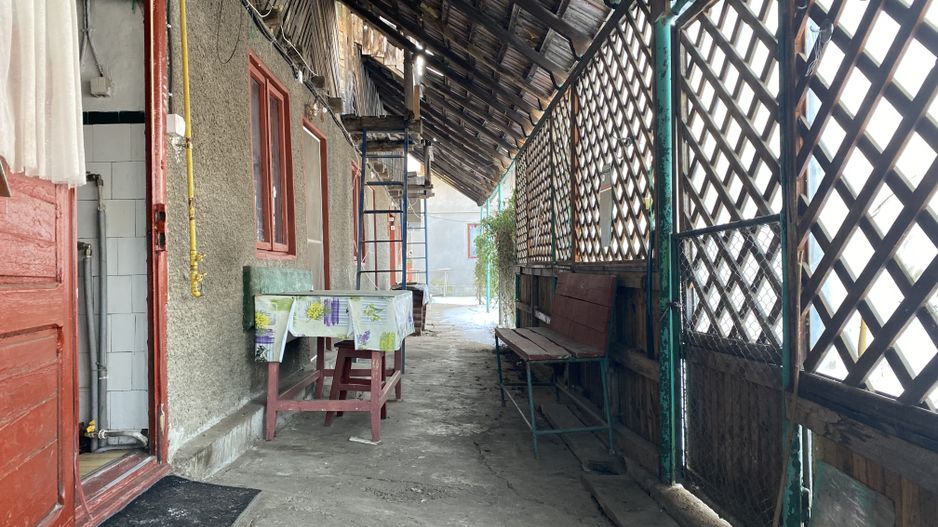 Vanzare casă cu teren generos în Săcueni, la 15 minute de Târgoviște - Poză 28