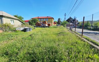 Teren de vânzare în Lapoș – 1000 mp cu beci - Poză 6