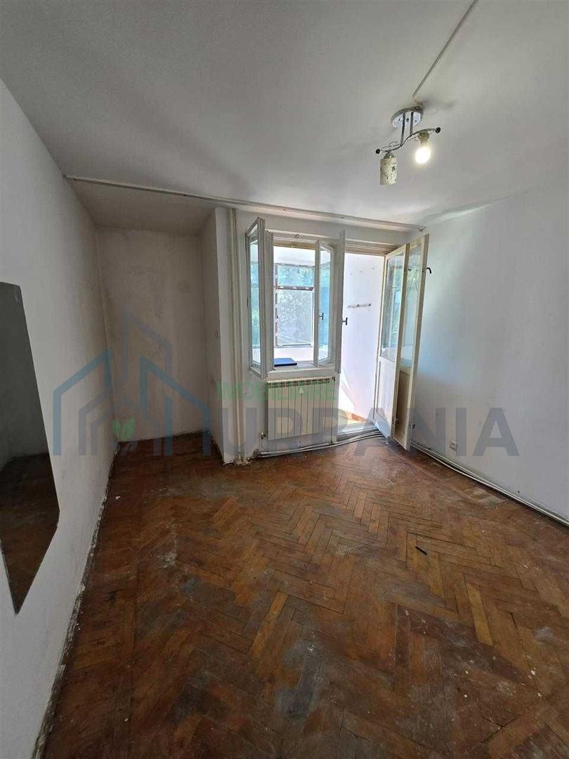 Podu Roș, Iași – Apartament 2 camere decomandat, 55 mp, etaj 1, 2 balcoane – 95.000 euro - Poză 4