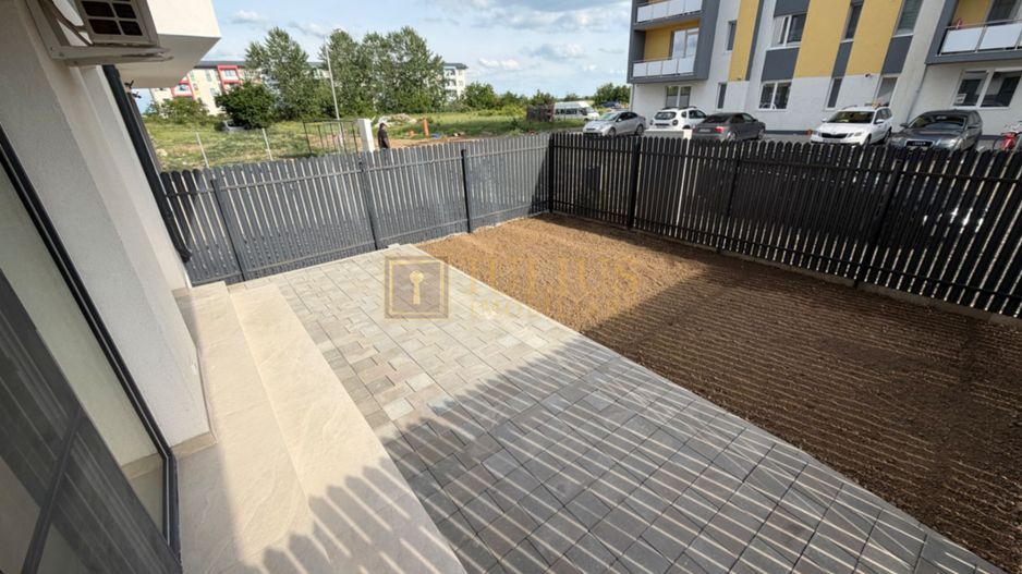 La prima închiriere, zona de sud, terasa proprie - Poză 1