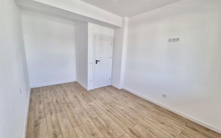 Apartament 3 camere si balcon |  Calea Surii Mici - Poză 3