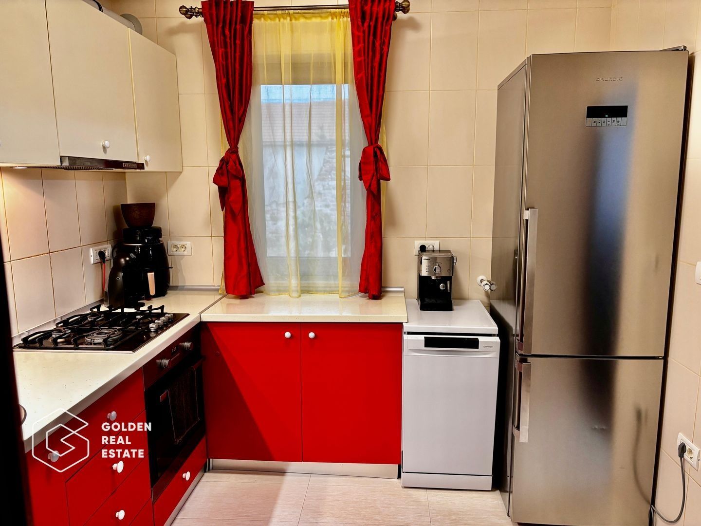 Apartament spatios la curte,  2 camere, complet renovat, Aradul Nou - Poză 5