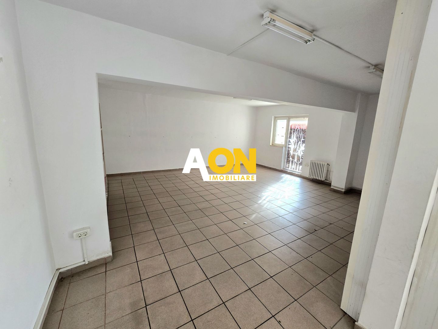 Spațiu Comercial, Parter, 70mp, Zona Cetate - Poză 3