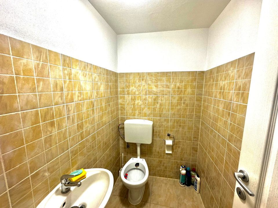 Spatiu comercial situat in inima orasului, 85mp-3 camere, P+E acces stradal - Poză 8