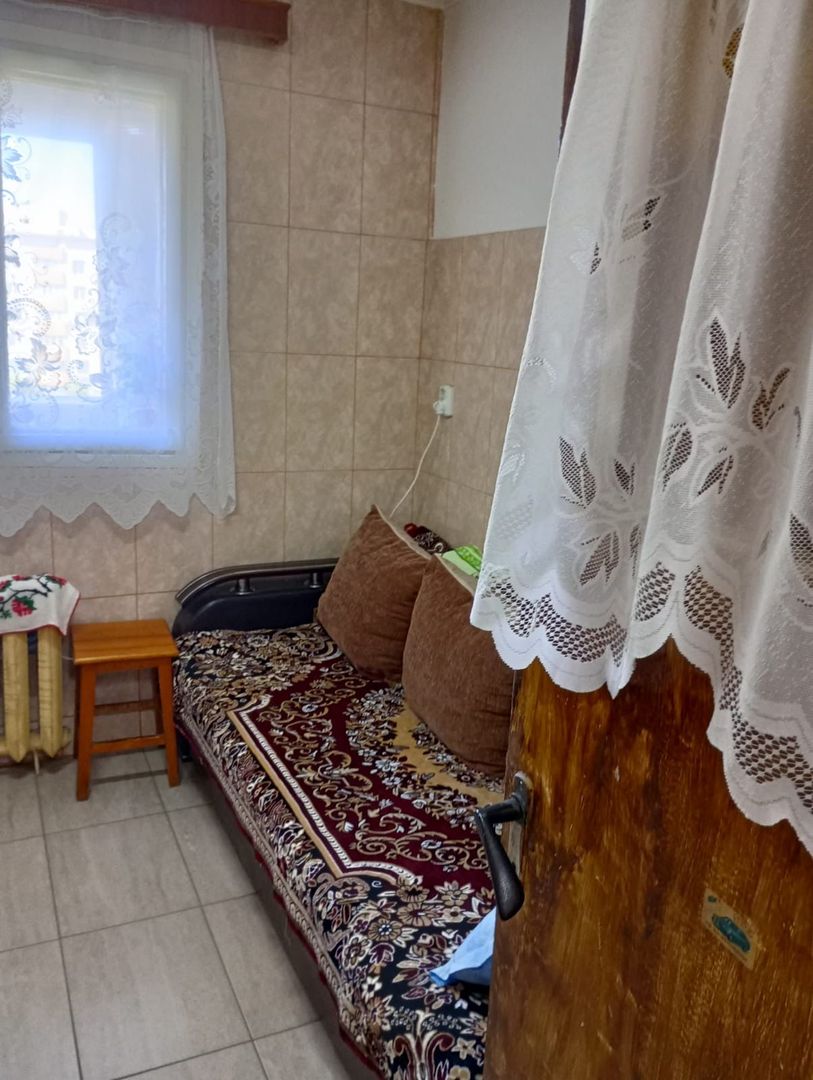 Apartament cu trei camere, Aparatorii Patriei, 130.000€, 0% comision cumparator - Poză 5