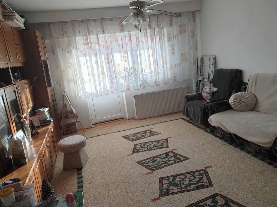 Apartament 2 camere Carpati 2 - Poză 1