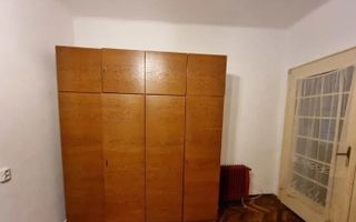 Apart 1 cam Balcescu parter centrala proprie - Poză 4