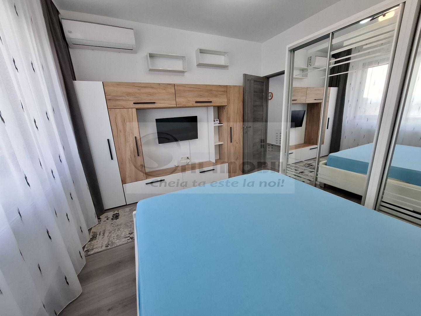 Apartament 2 camere, bloc 2019, etaj 2/3, baie cu geam, semimobilat - Poză 1