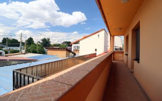 Vilă Individuală cu o curte generoasa zona Aparatorii Patriei - Poză 15