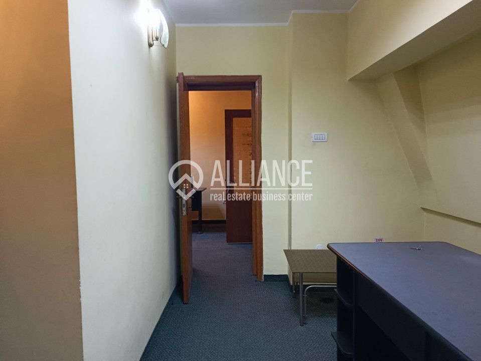 CENTRU PIATA UNIRII(COD03) - Birou cu terasa si grup sanitar propriu ! - Poză 28