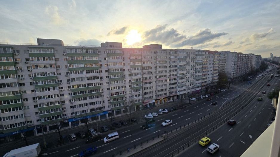 Apartament 3 camere- Ștefan cel Mare - Poză 1