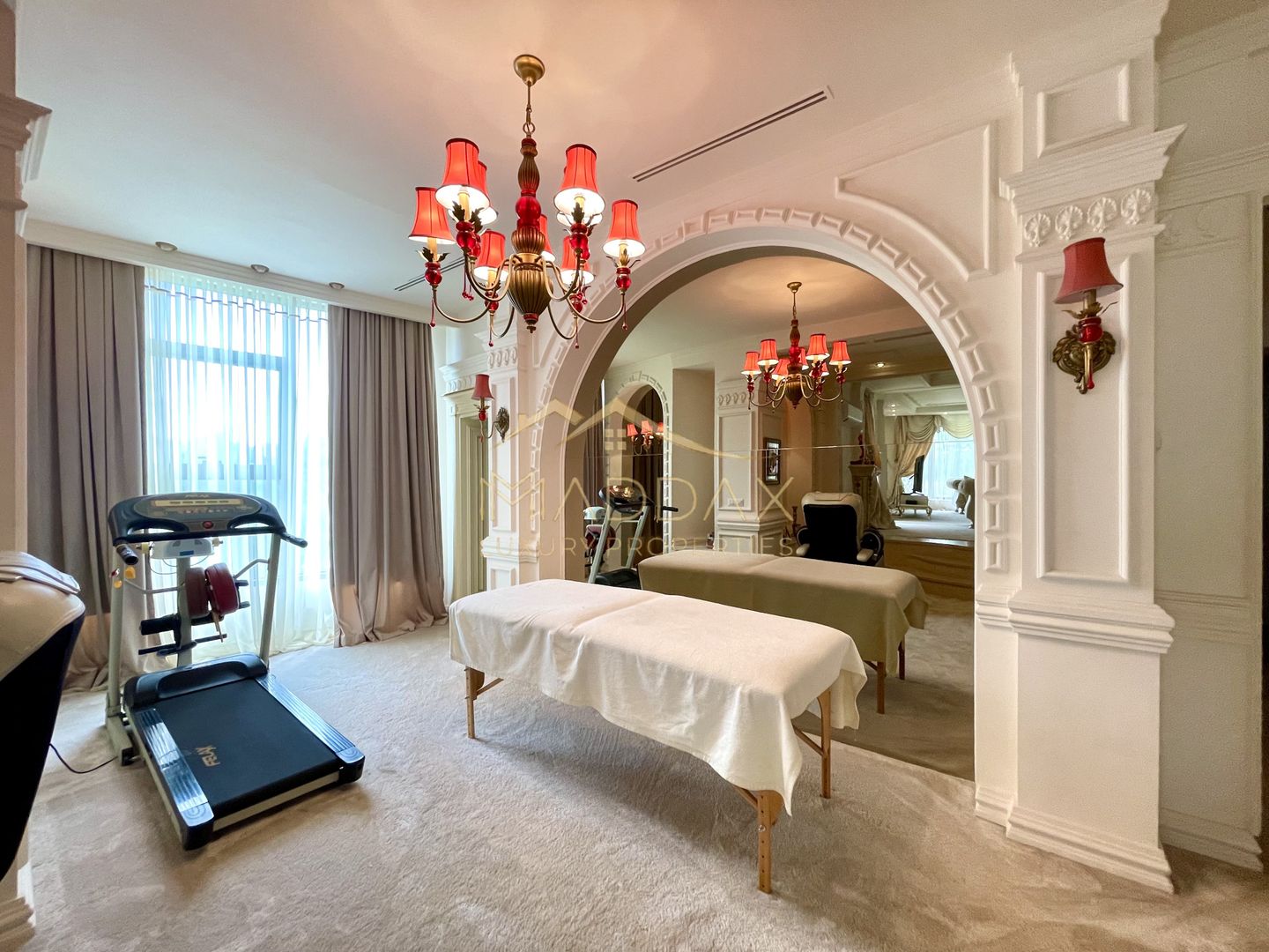 Impressive Villa *1500 SQM usable* 2613 SQM land / Open to the lake - Poză 34