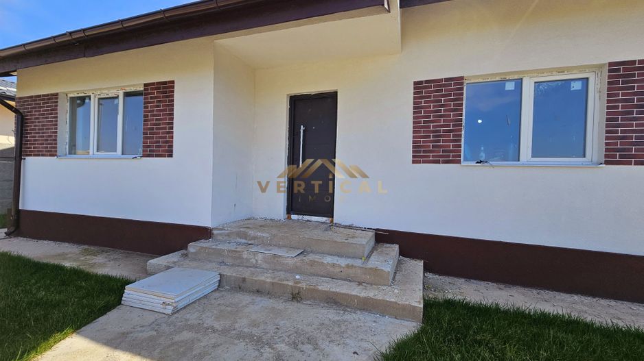 Casa parter cu 3 camere si teren 360 - comuna Berceni - Poză 4