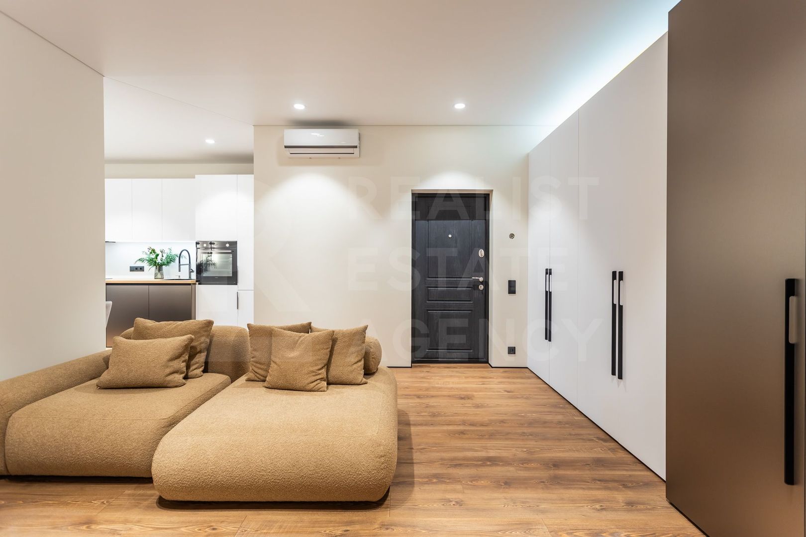 Vânzare, apartament, 2 camere, bul. Mircea cel Bătrân, Ciocana - Poză 2