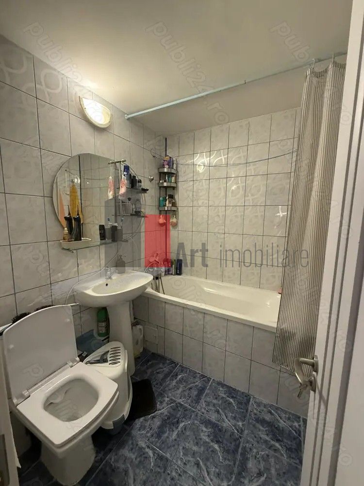 Apartament 3 camere Dristor, Piata Rm. Sarat, renovat - Poză 8