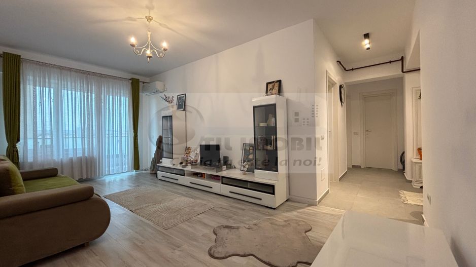 Apartament 2 Camere – Unirea Towers- 550 EURO - Parcare Inclusa - Poză 1