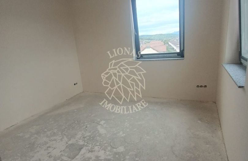 Apartament Nou Finisat 2 camere-balcon-mezanin-Zona Terra - Poză 2