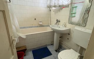 APARTAMENT 4 CAMERE , ETAJ 3 din 4, 2 BAI, 2 BALCOANE, CALEA SEVERINULUI - Poză 7